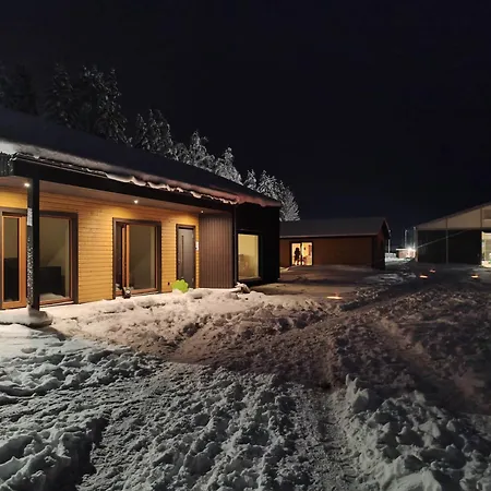 Rapla Ratsakeskuse Puhkemaja, Rapla Equestrian Centre Holidayhouse *